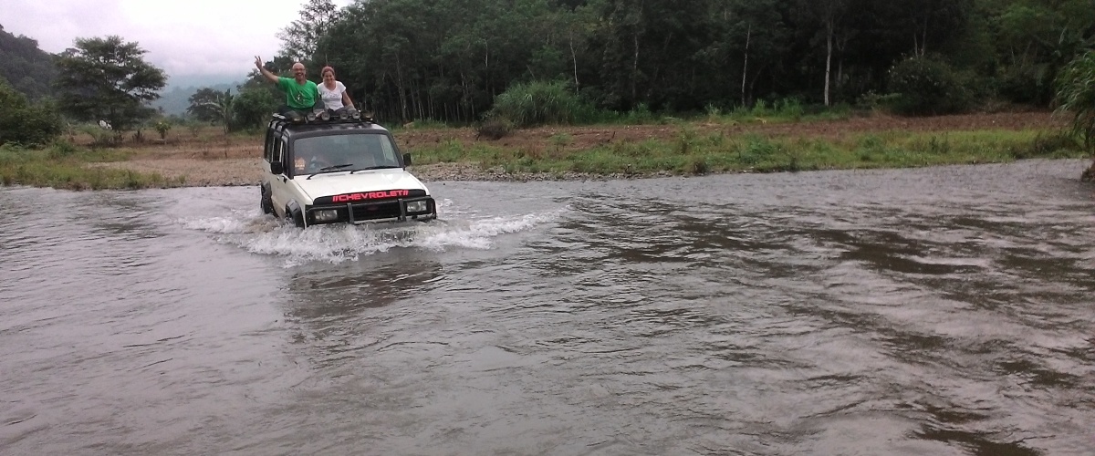 sukamade jeep cross the river